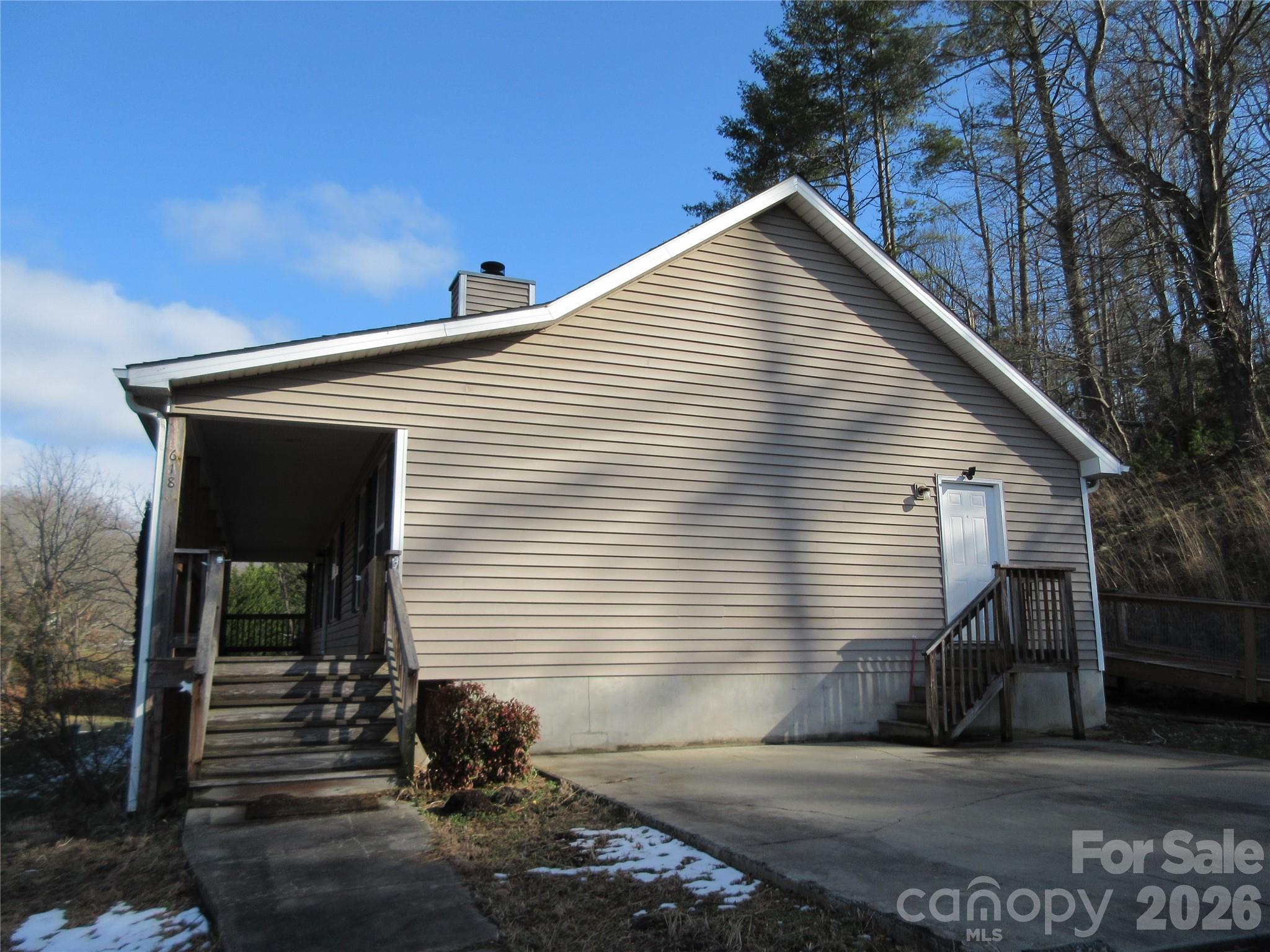 618 Brook Knoll Circle Weaverville NC 28787