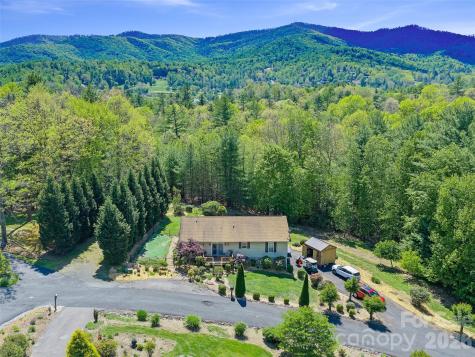 282 Sourwood Drive Spruce Pine NC 28777