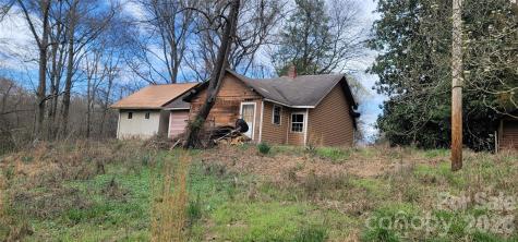 1939 River Road Lincolnton NC 28092