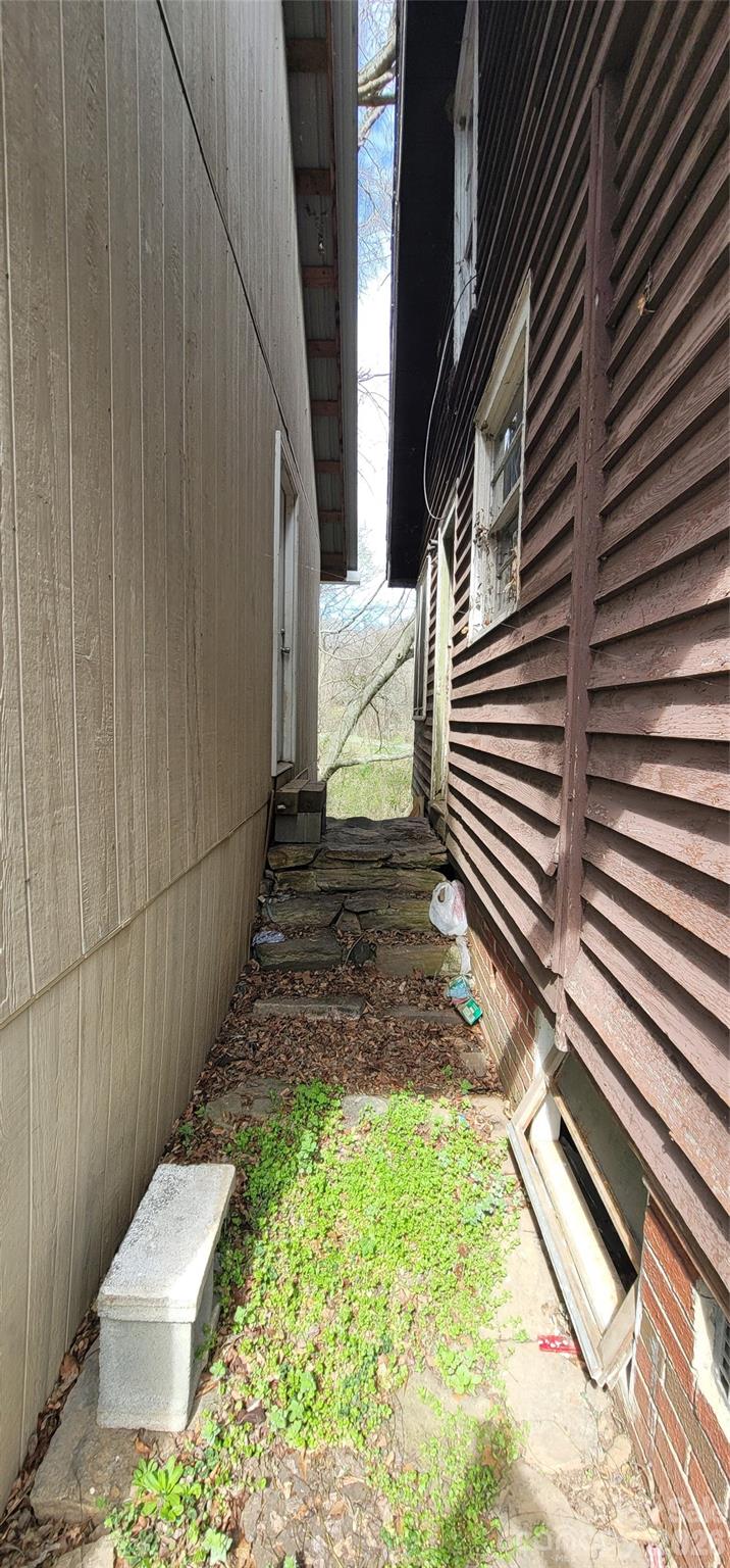 1939 River Road Lincolnton NC 28092
