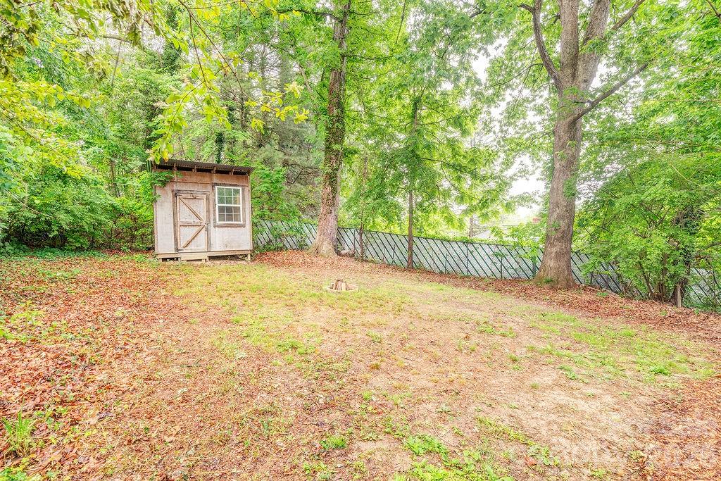 1 Narbeth Road Asheville NC 28806