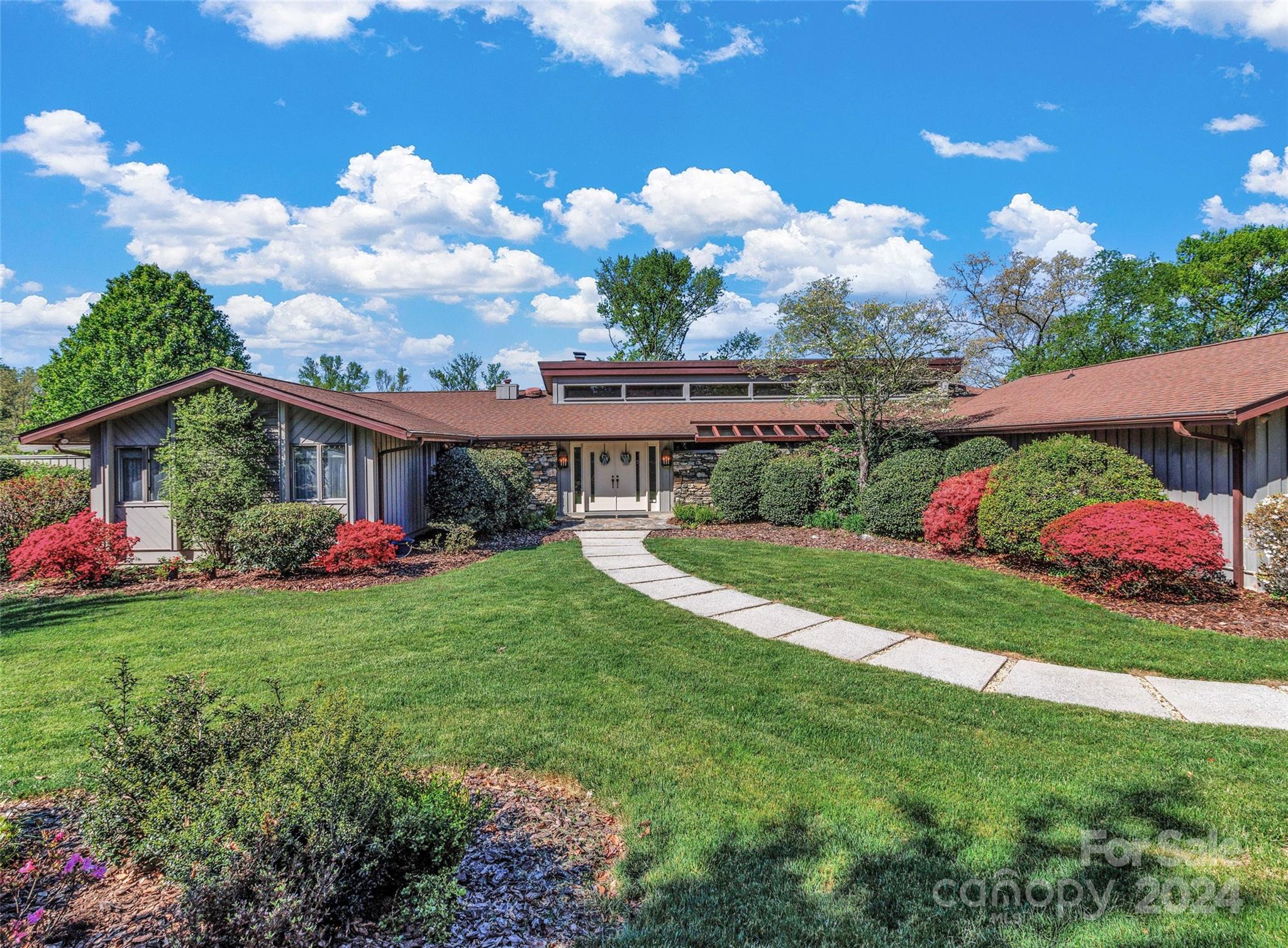 7 Moland Drive Etowah NC 28729