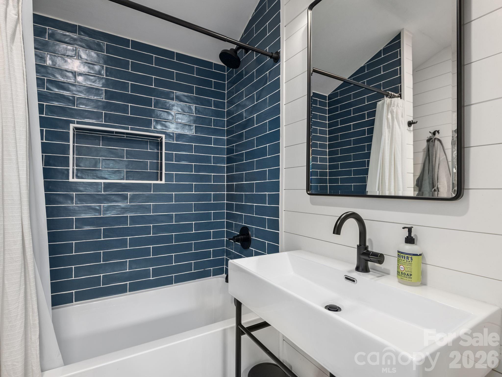 19 Lanvale Avenue Asheville NC 28806