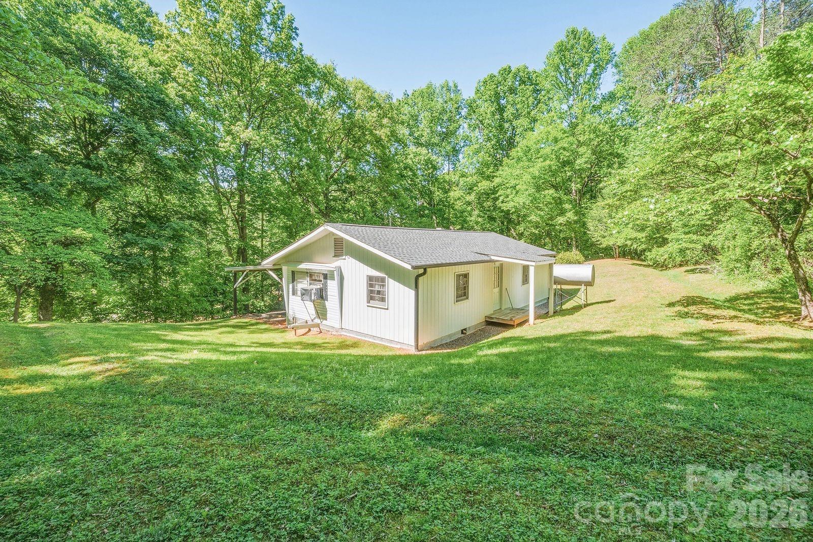 3823 Hickory Highway Statesville NC 28677