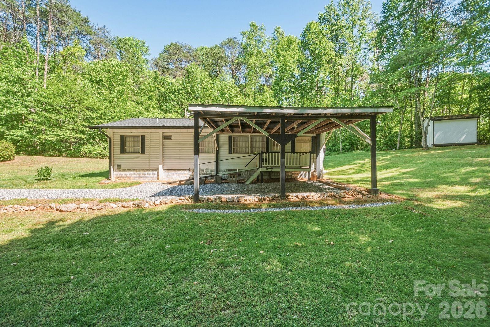 3823 Hickory Highway Statesville NC 28677
