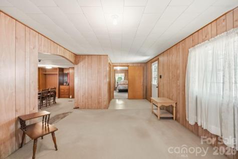 3823 Hickory Highway Statesville NC 28677