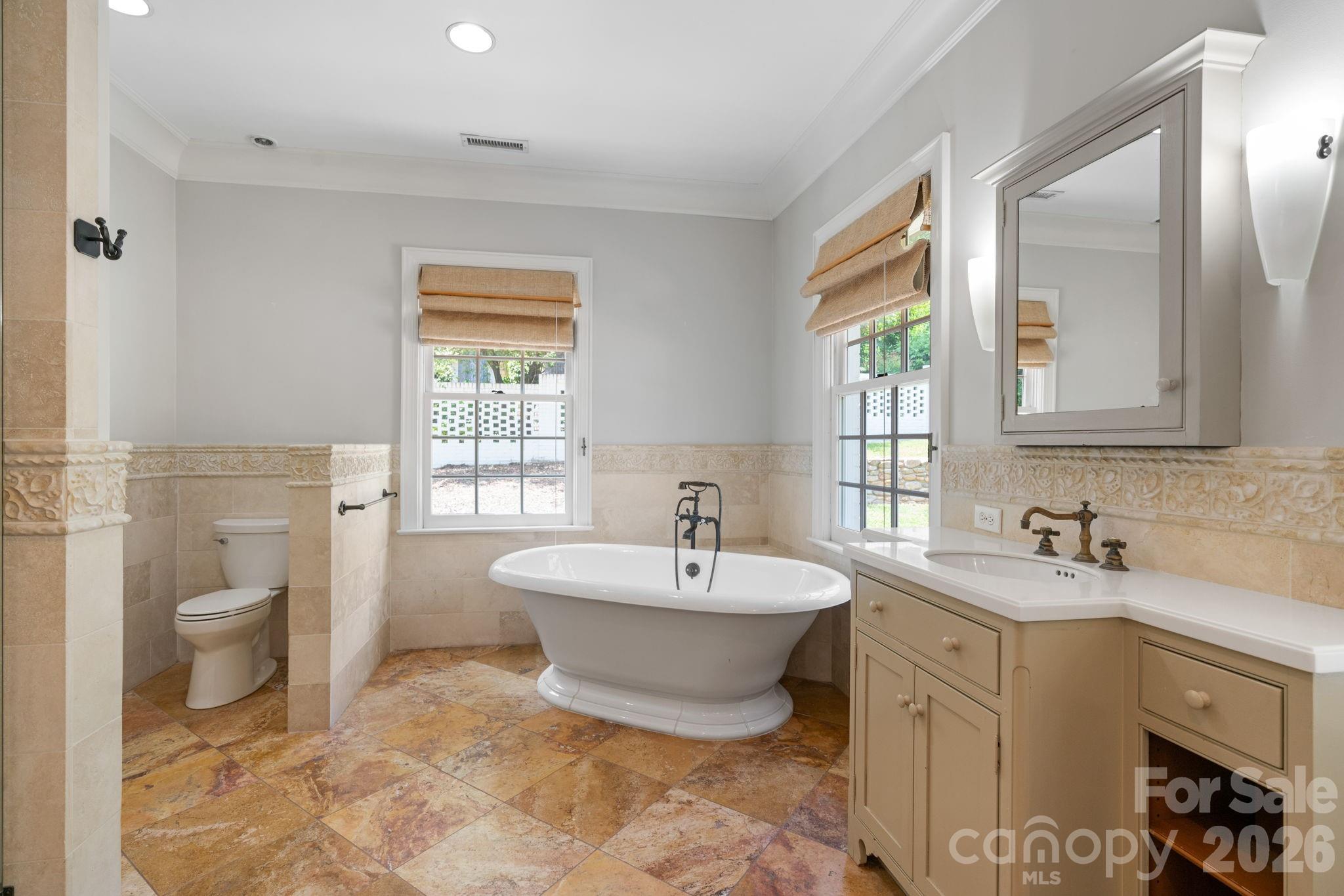 3135 Loma Lane Charlotte NC 28205