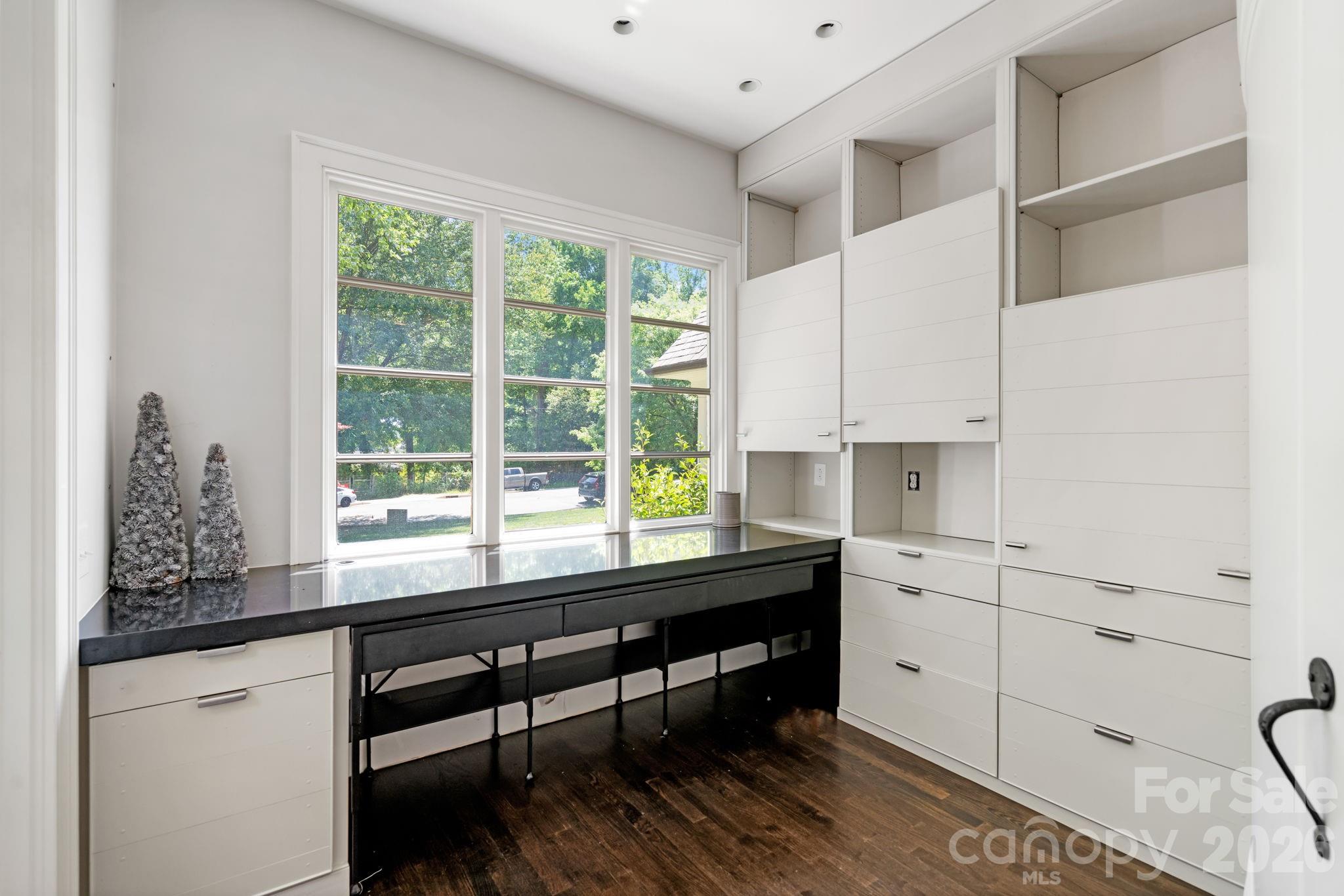 3135 Loma Lane Charlotte NC 28205