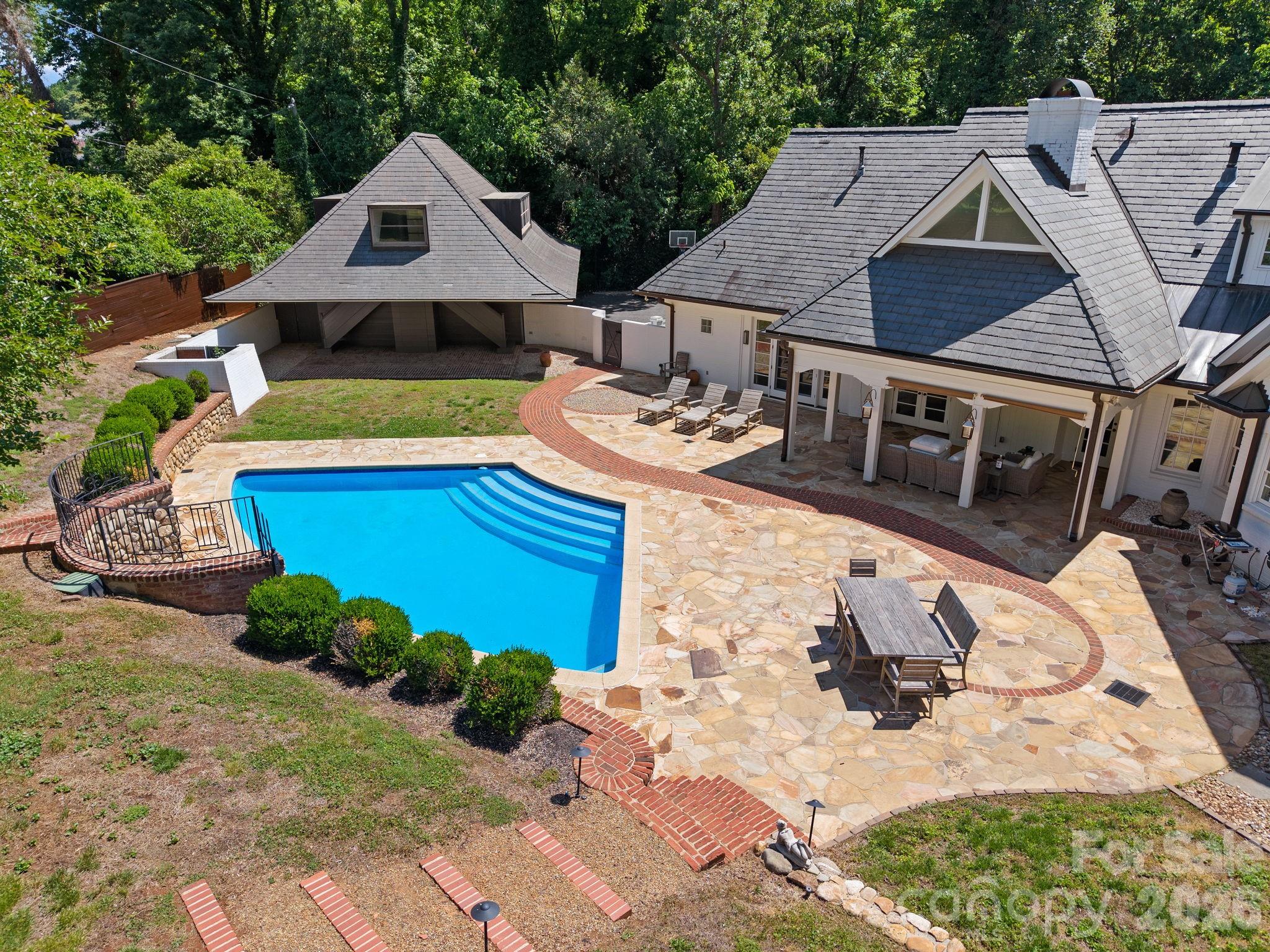 3135 Loma Lane Charlotte NC 28205