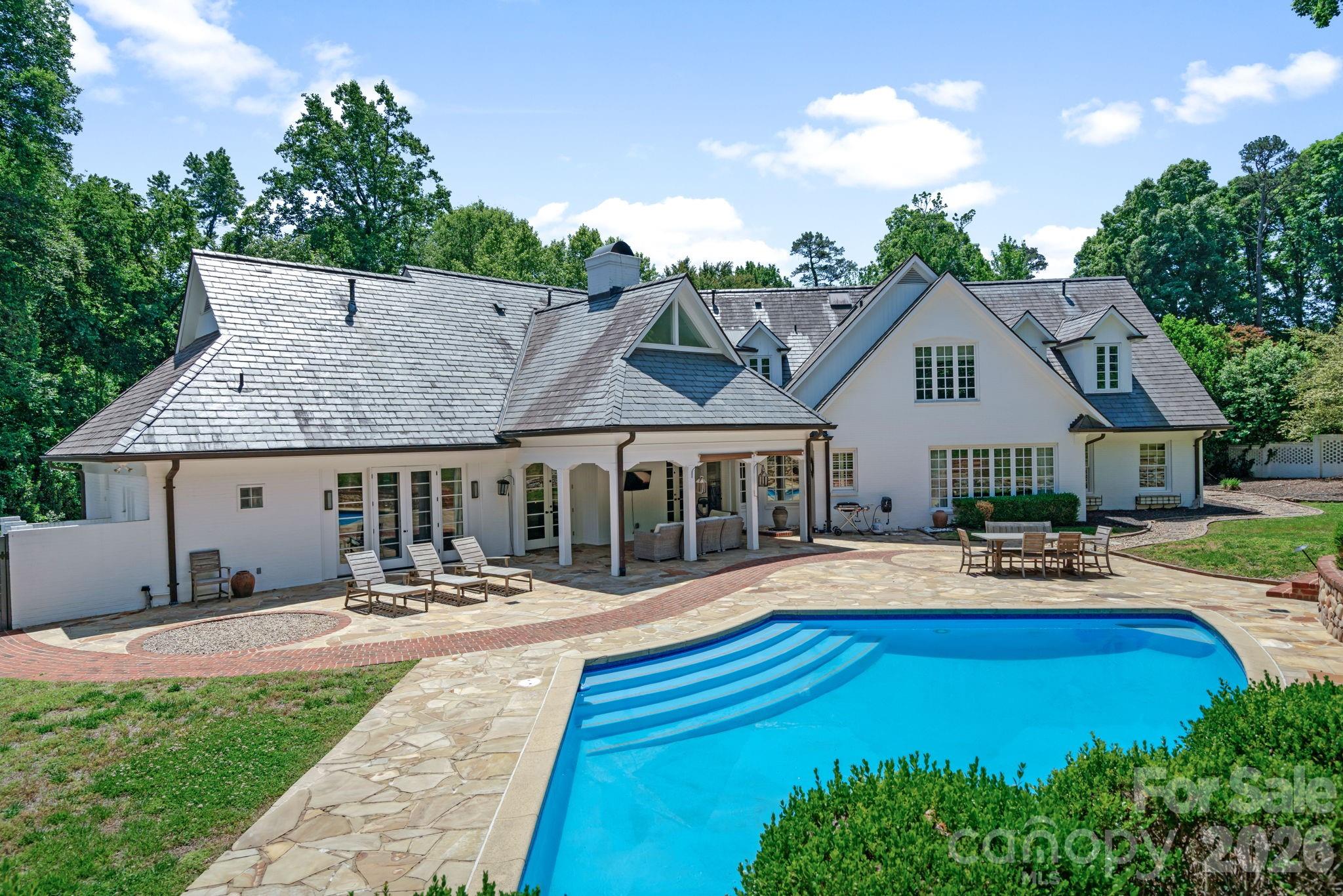 3135 Loma Lane Charlotte NC 28205