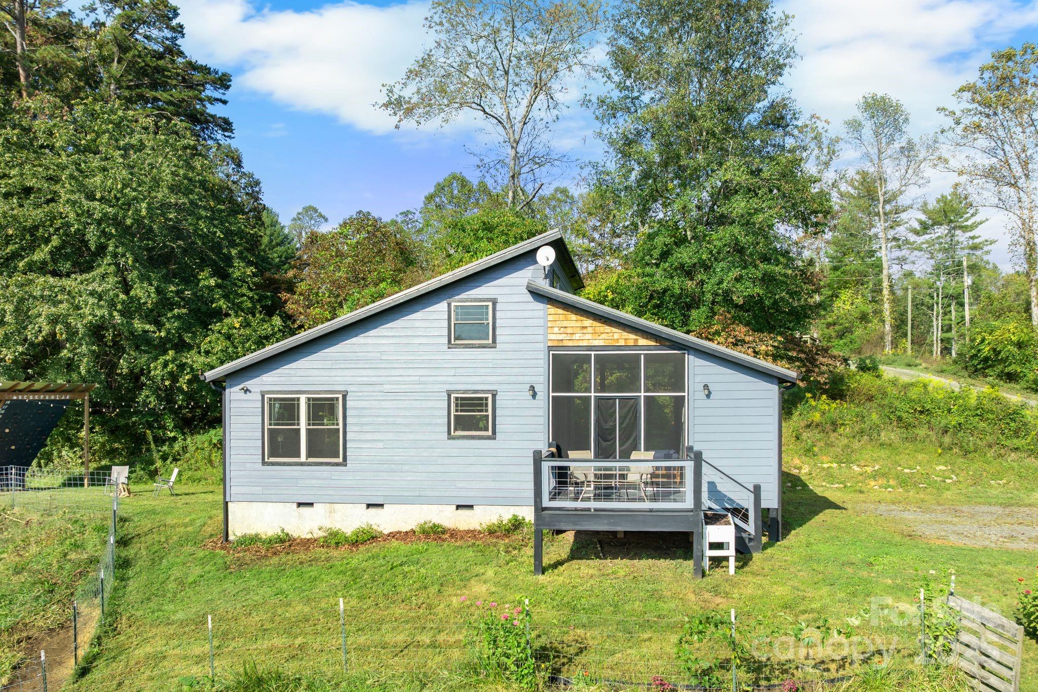 145 Duck Pond Drive Marshall NC 28753