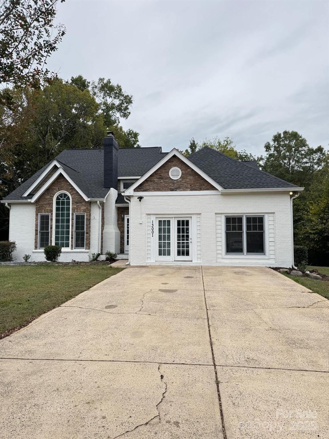 13001 Greycrest Drive Charlotte NC 28278