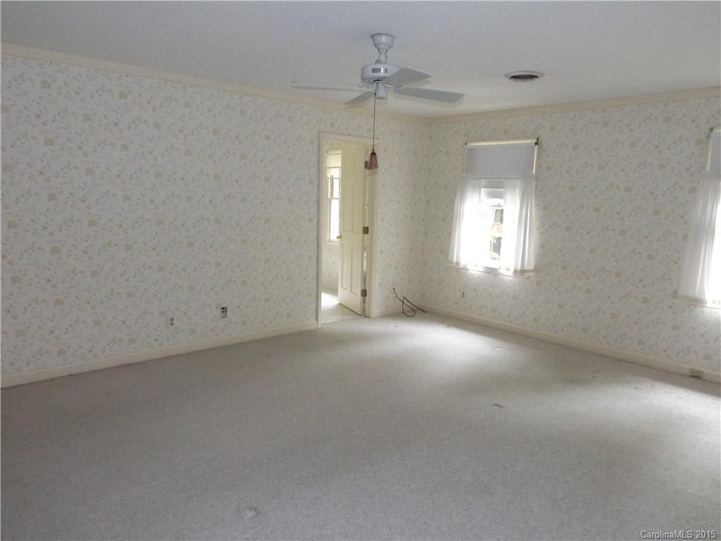 3129 Chaucer Drive Charlotte NC 28210