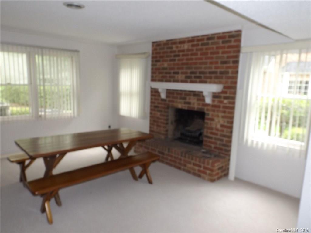 3129 Chaucer Drive Charlotte NC 28210