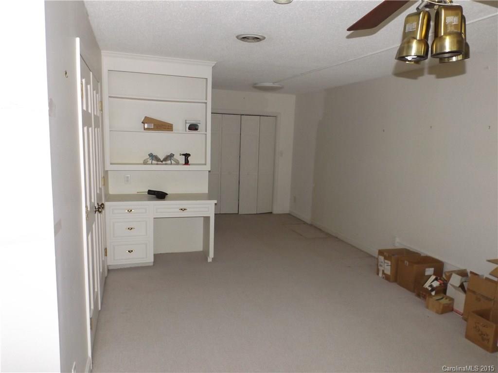 3129 Chaucer Drive Charlotte NC 28210
