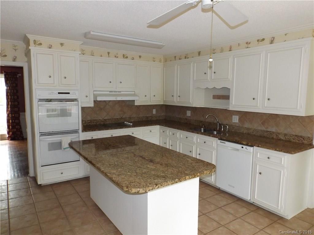 3129 Chaucer Drive Charlotte NC 28210
