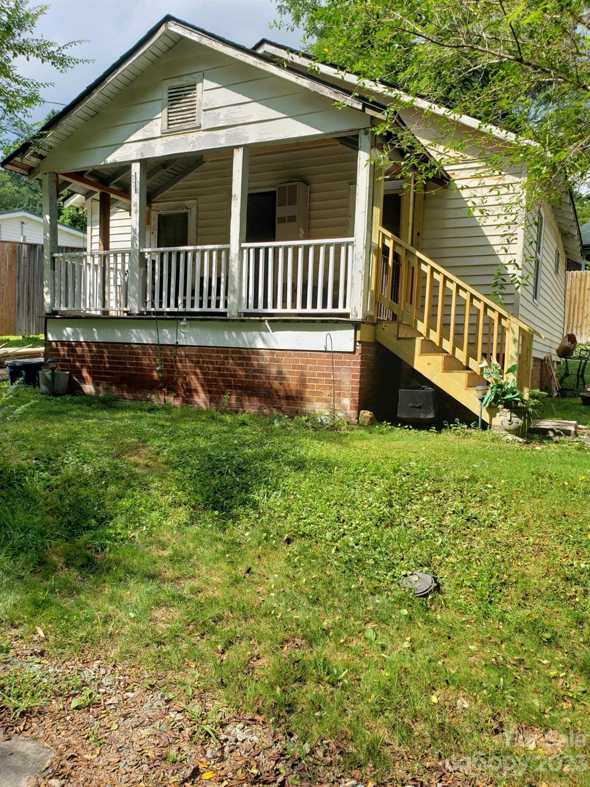 70 Hampton Road Brevard NC 28712
