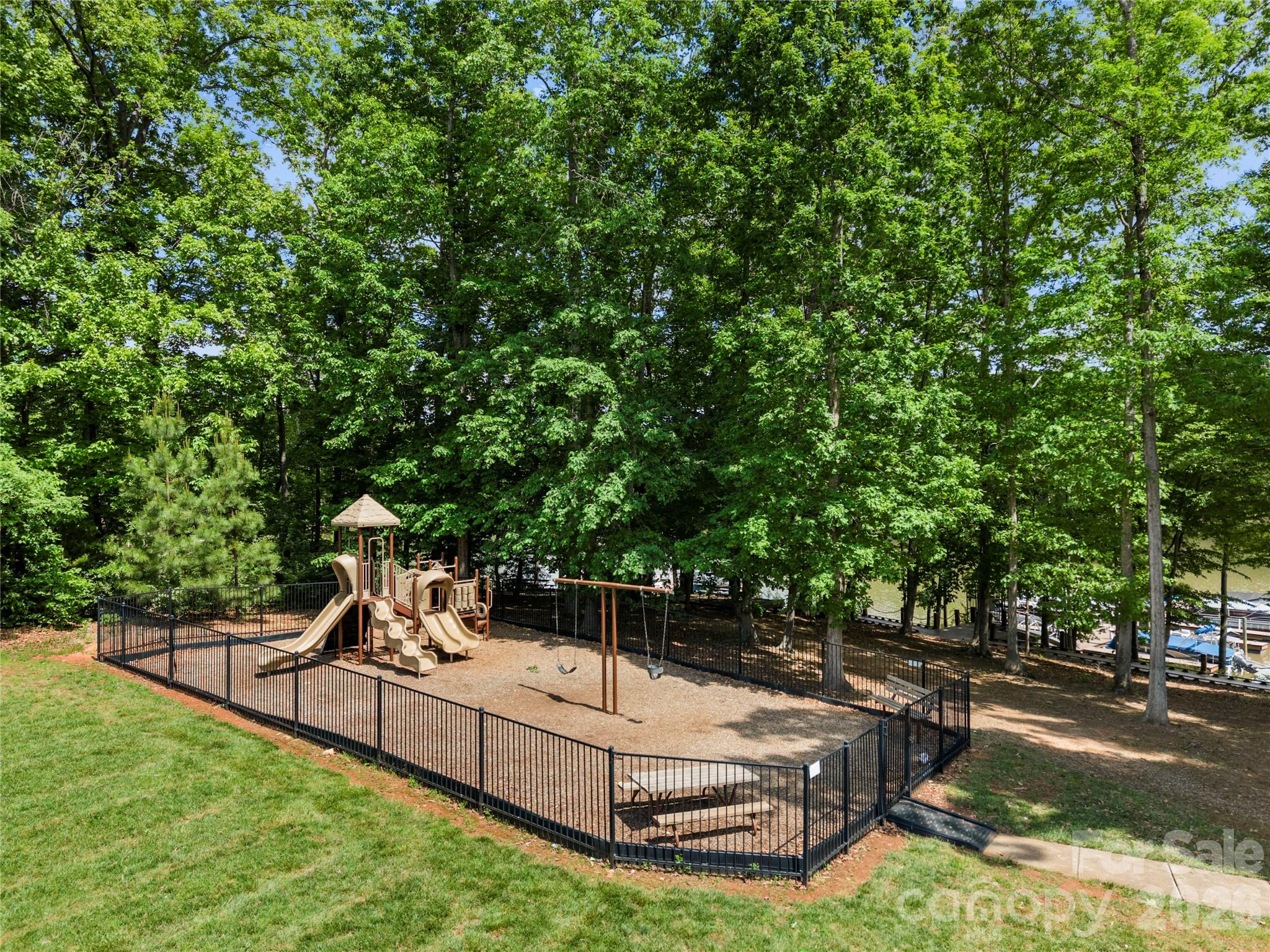 3249 Elyse Manor Court Charlotte NC 28214
