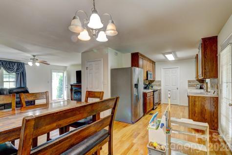 4671 Garys Place Crouse NC 28033