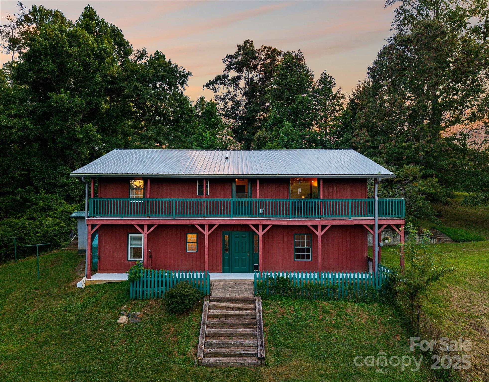 2709 Bear Creek Road Marshall NC 28753