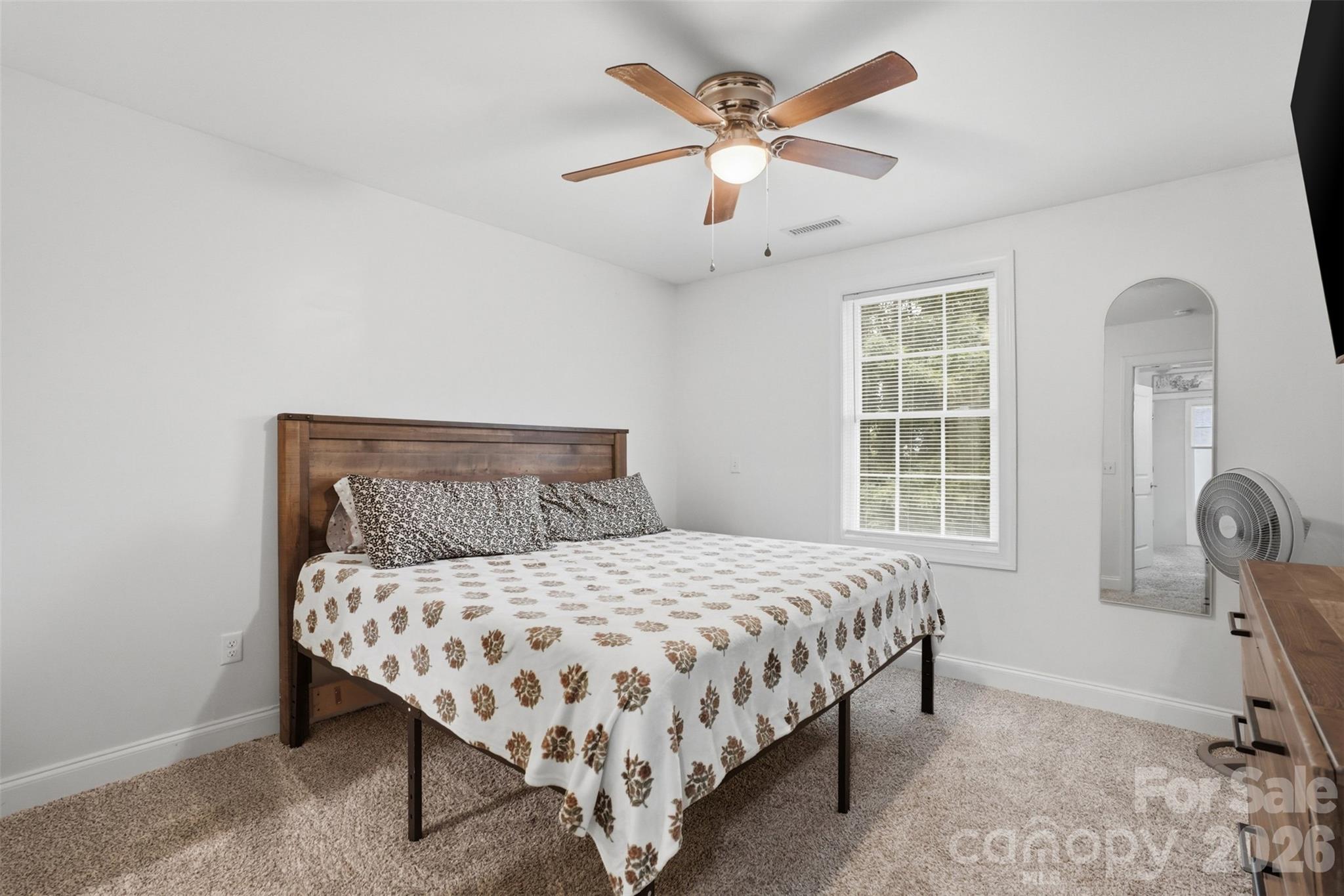 1629 Oak Leaf Drive Hickory NC 28601