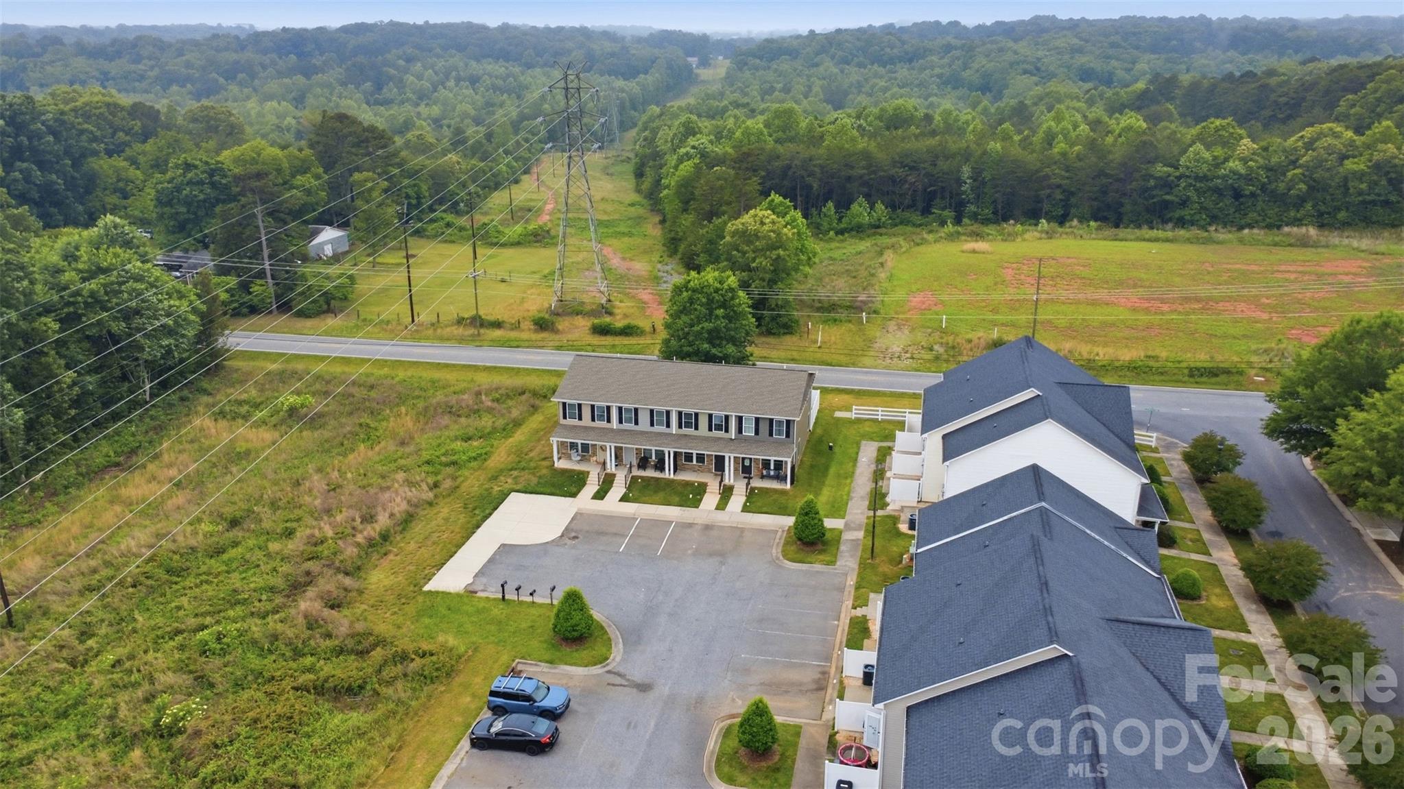 1629 Oak Leaf Drive Hickory NC 28601