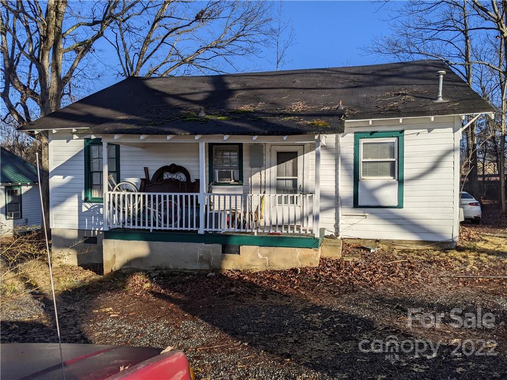 929 Wallace Street Statesville NC 28677