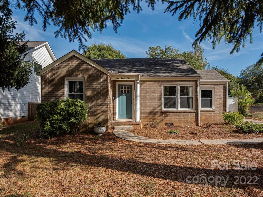 122 N Smallwood Place Charlotte NC 28216