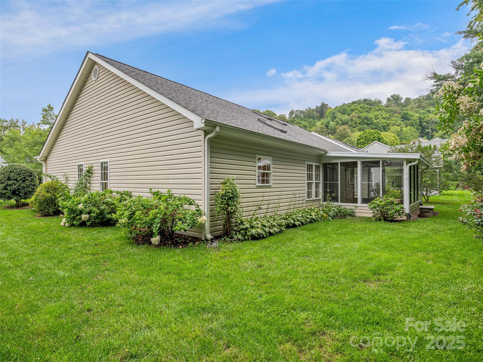 63 Stonebridge Drive Asheville NC 28805