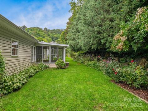 63 Stonebridge Drive Asheville NC 28805