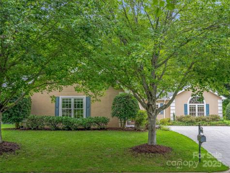 63 Stonebridge Drive Asheville NC 28805