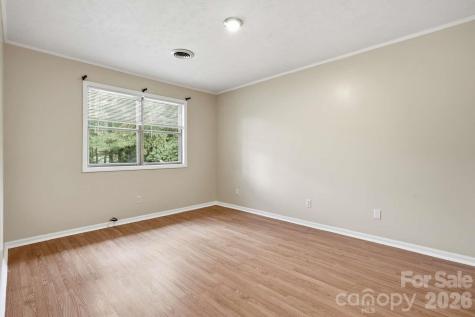 714 Farmington Circle Hendersonville NC 28739