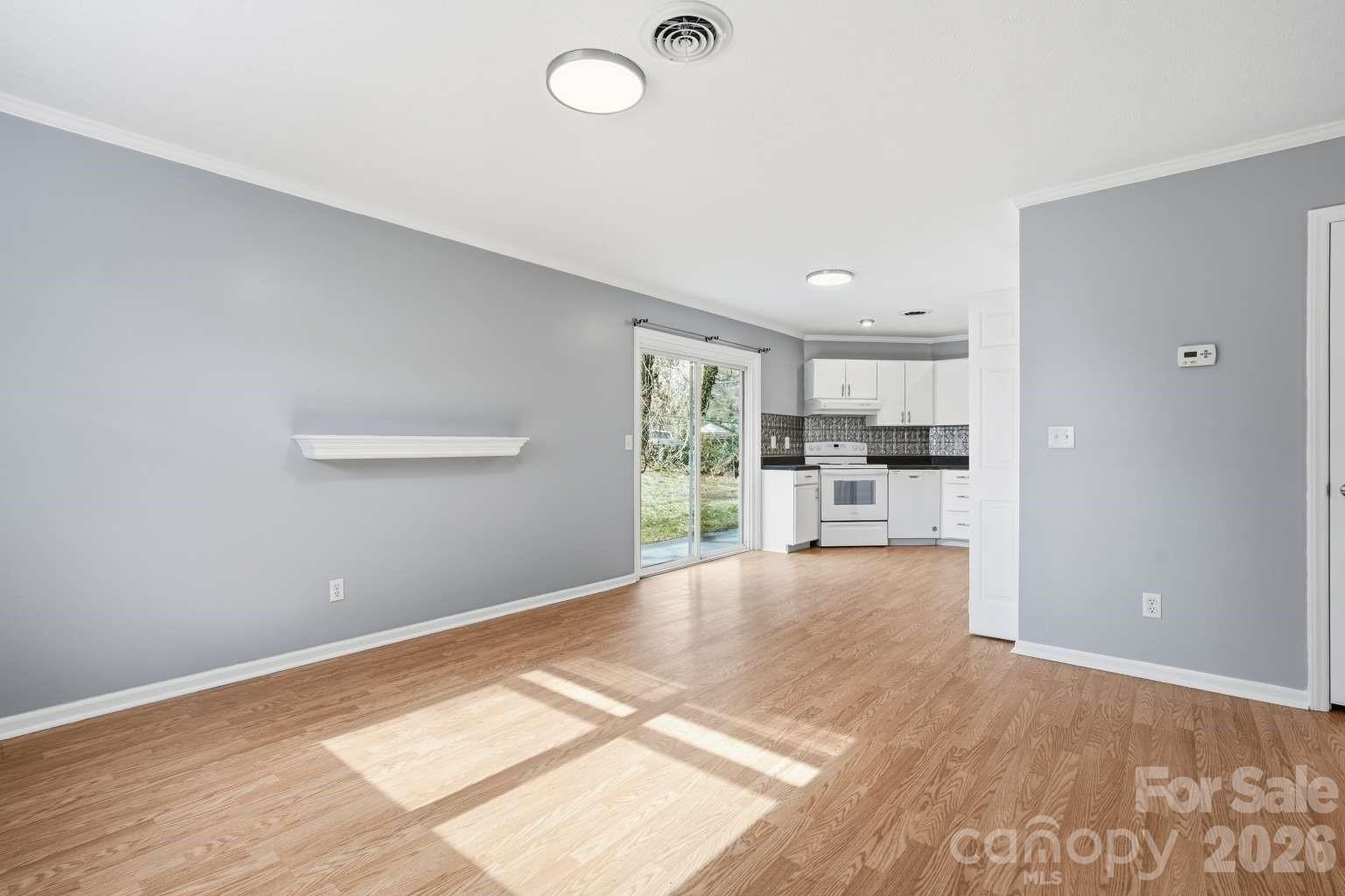 714 Farmington Circle Hendersonville NC 28739