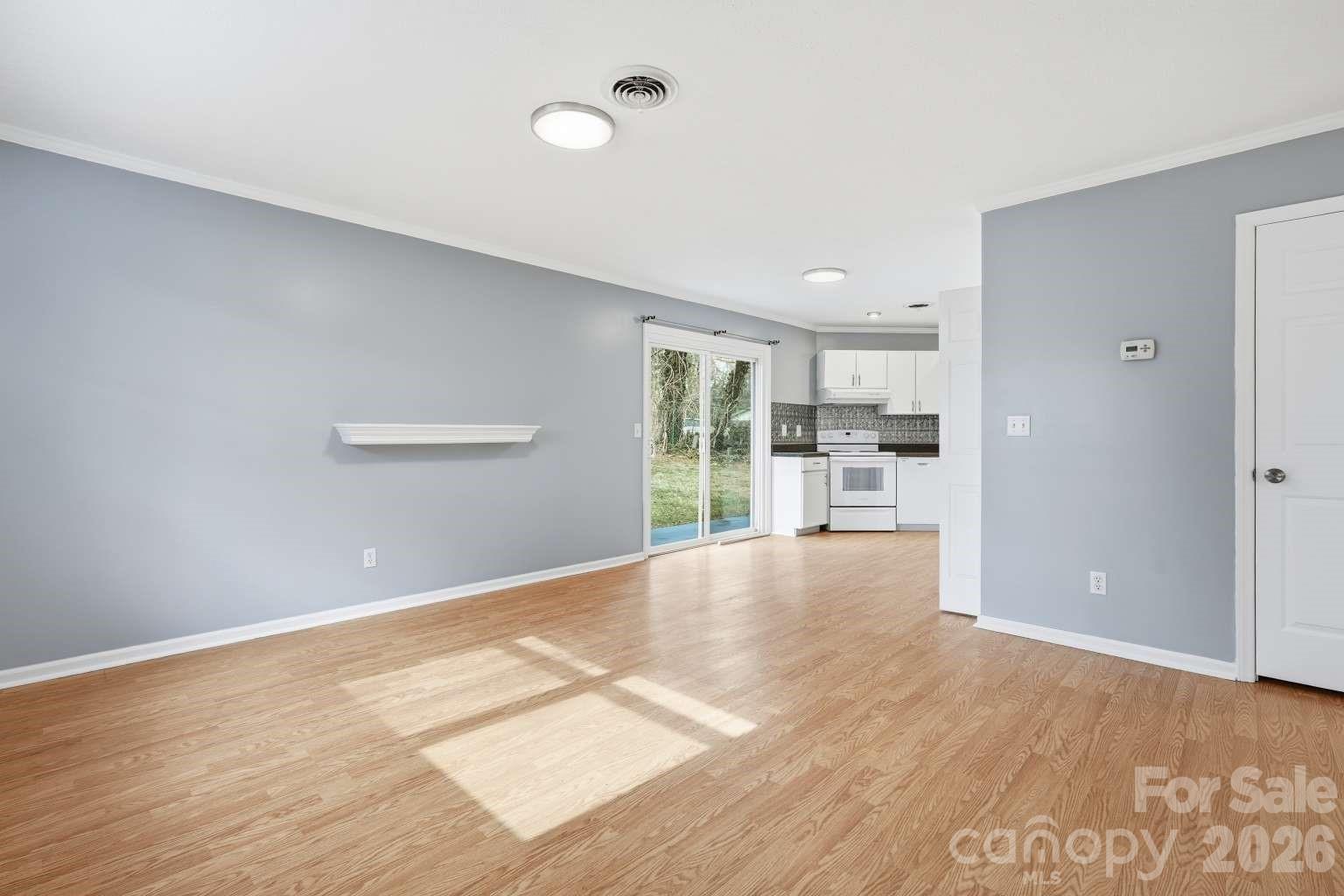 714 Farmington Circle Hendersonville NC 28739