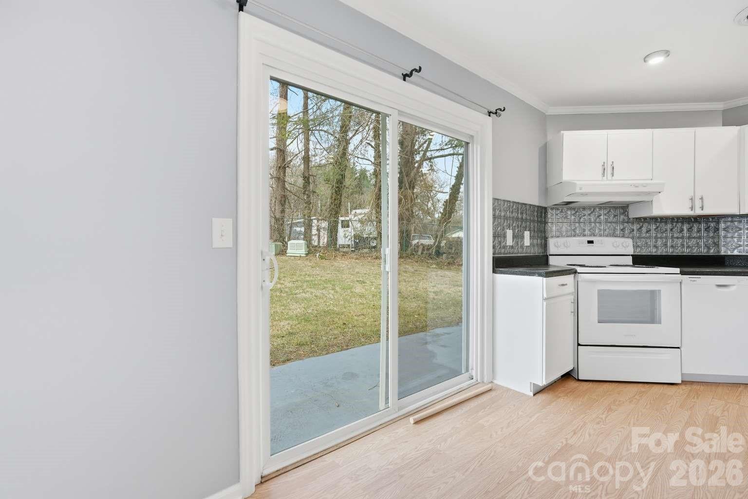 714 Farmington Circle Hendersonville NC 28739