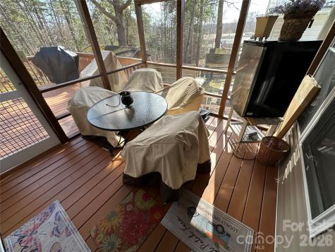 129 Club House Drive New London NC 28127