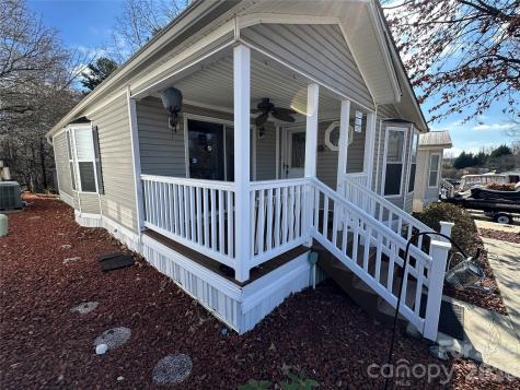 129 Club House Drive New London NC 28127