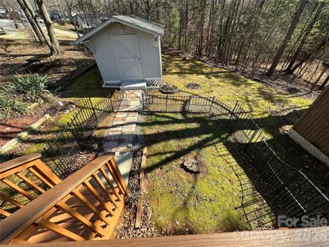 129 Club House Drive New London NC 28127