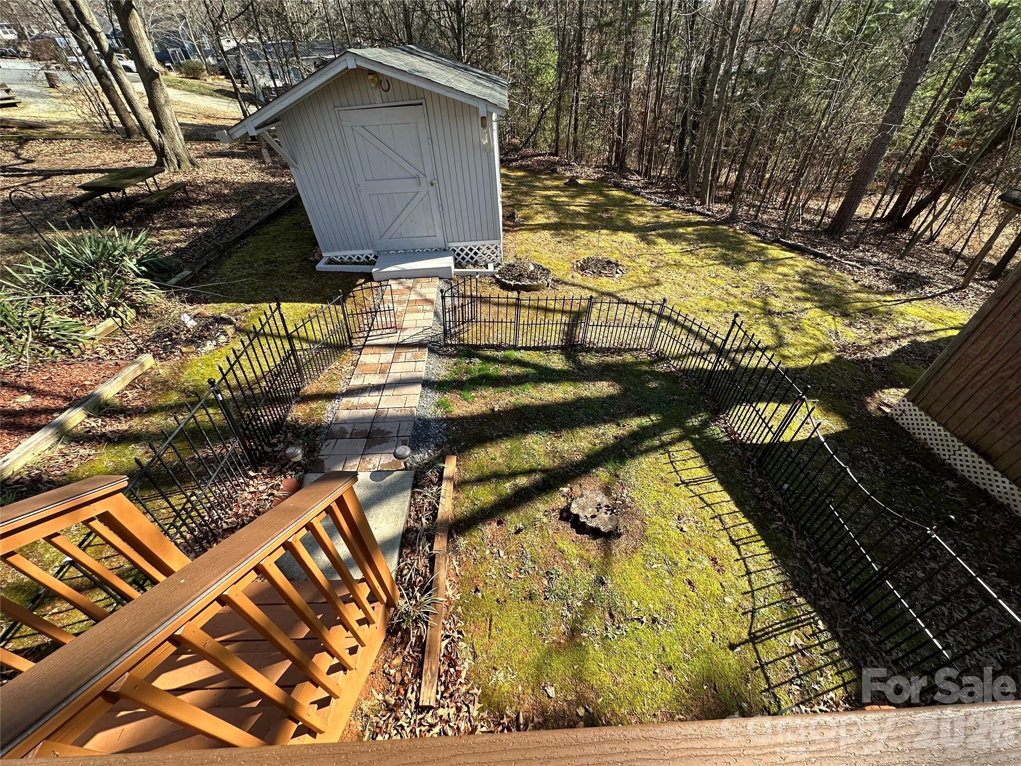 129 Club House Drive New London NC 28127
