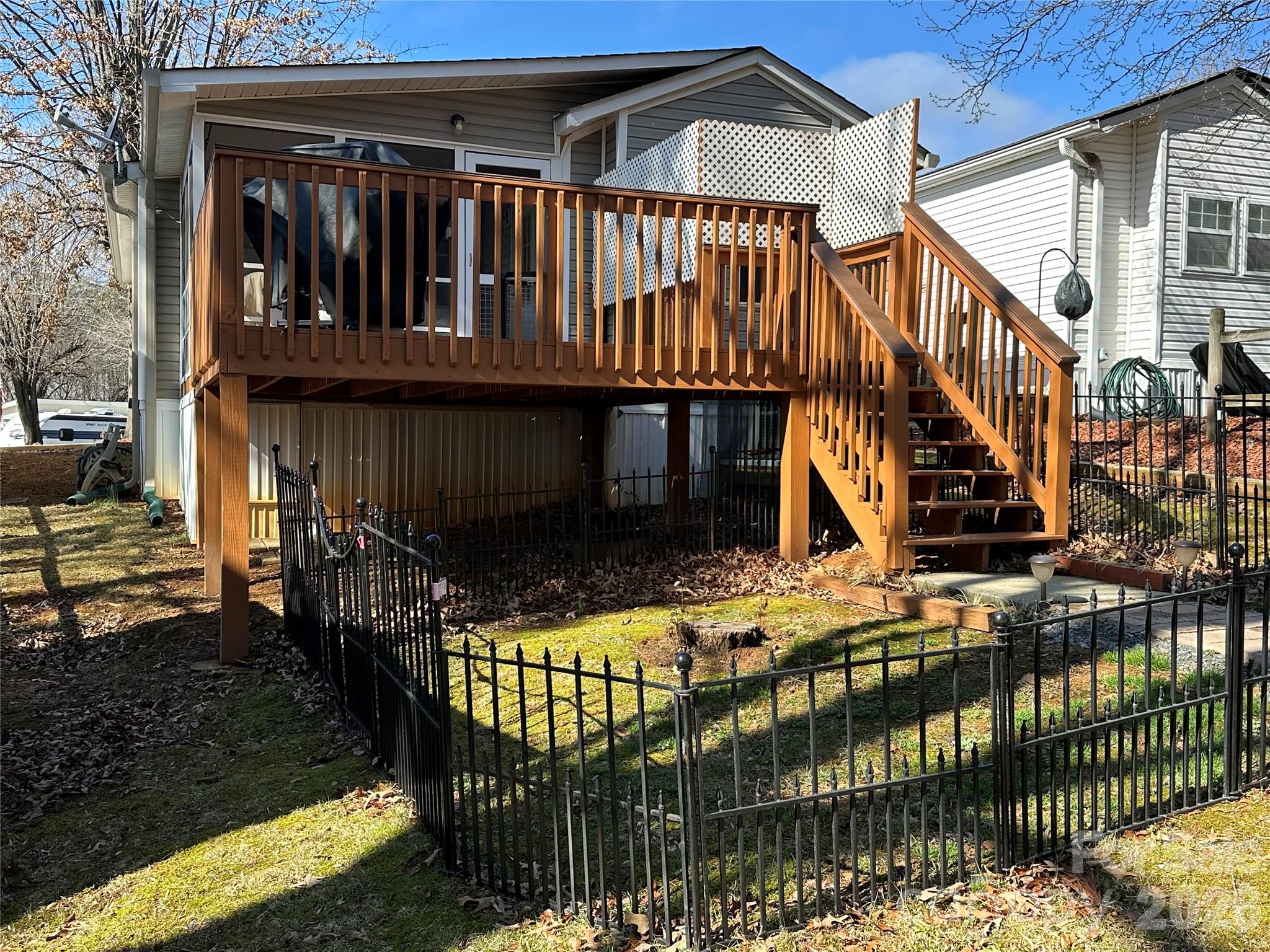 129 Club House Drive New London NC 28127