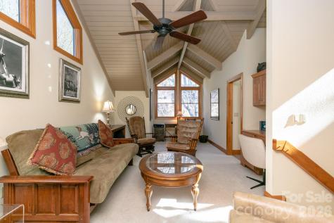 755 Andrew Banks Road Burnsville NC 28714