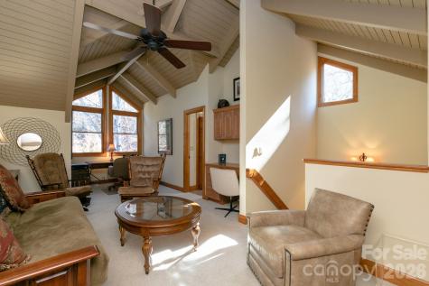 755 Andrew Banks Road Burnsville NC 28714