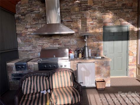 755 Andrew Banks Road Burnsville NC 28714