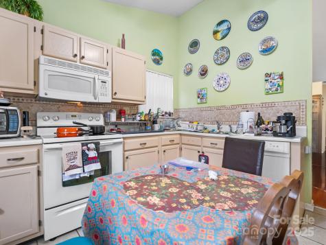 112 Cimarron Drive Asheville NC 28803