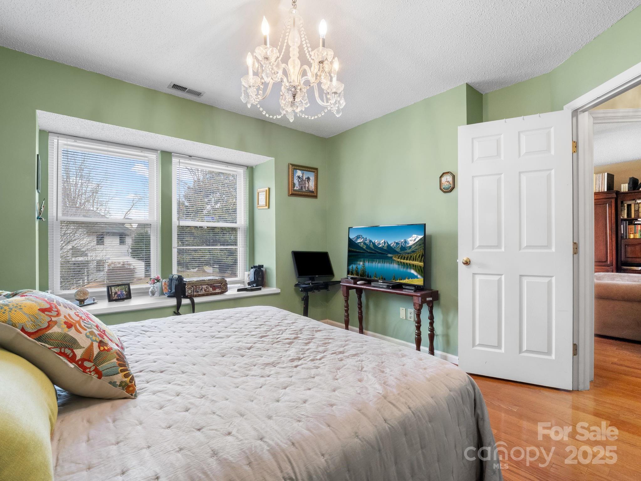 112 Cimarron Drive Asheville NC 28803