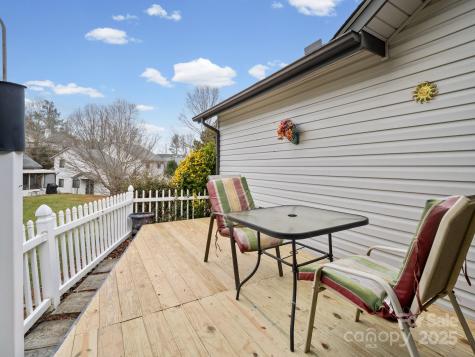 112 Cimarron Drive Asheville NC 28803