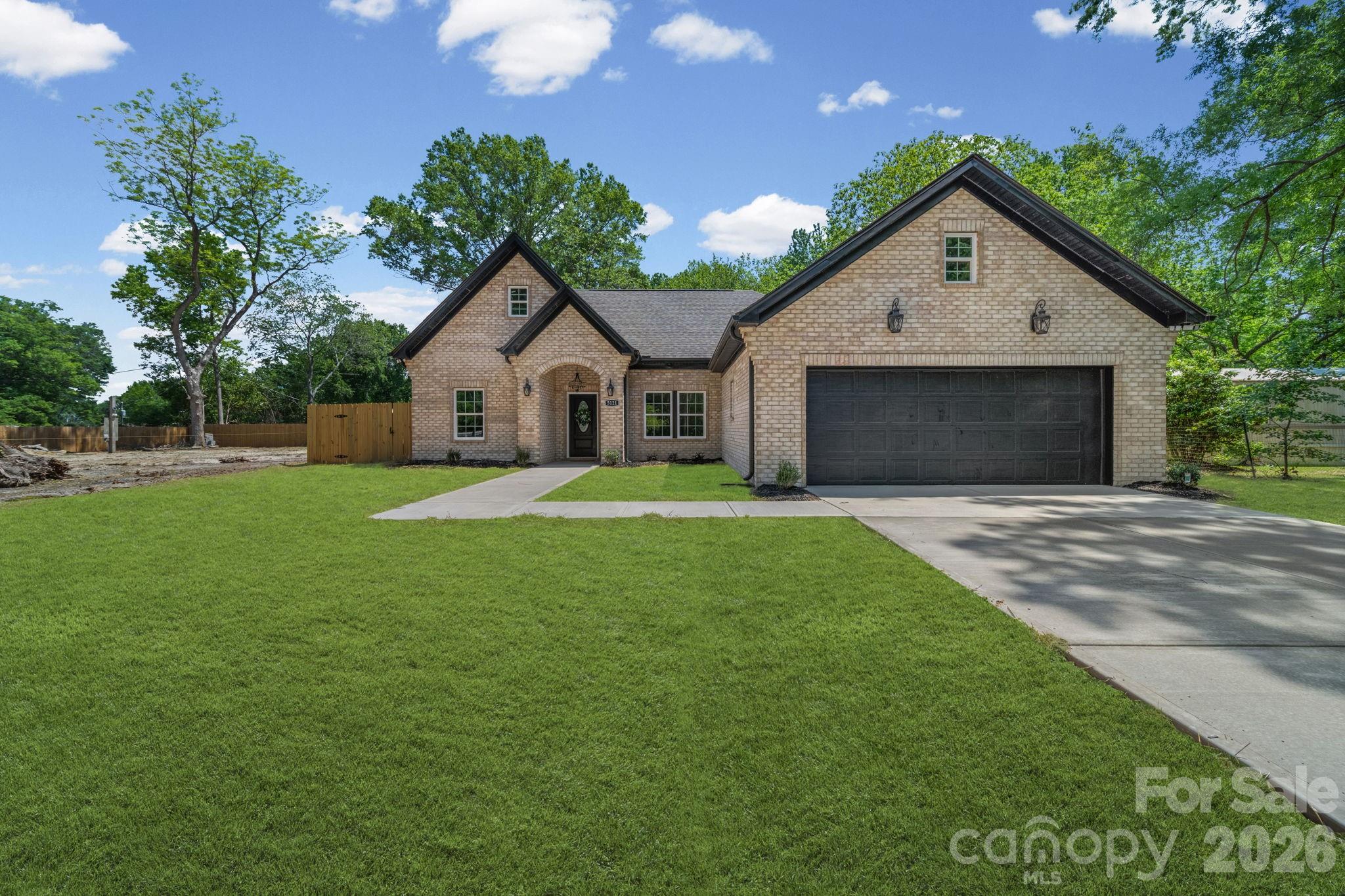 5121 Morningwood Drive Matthews NC 28105