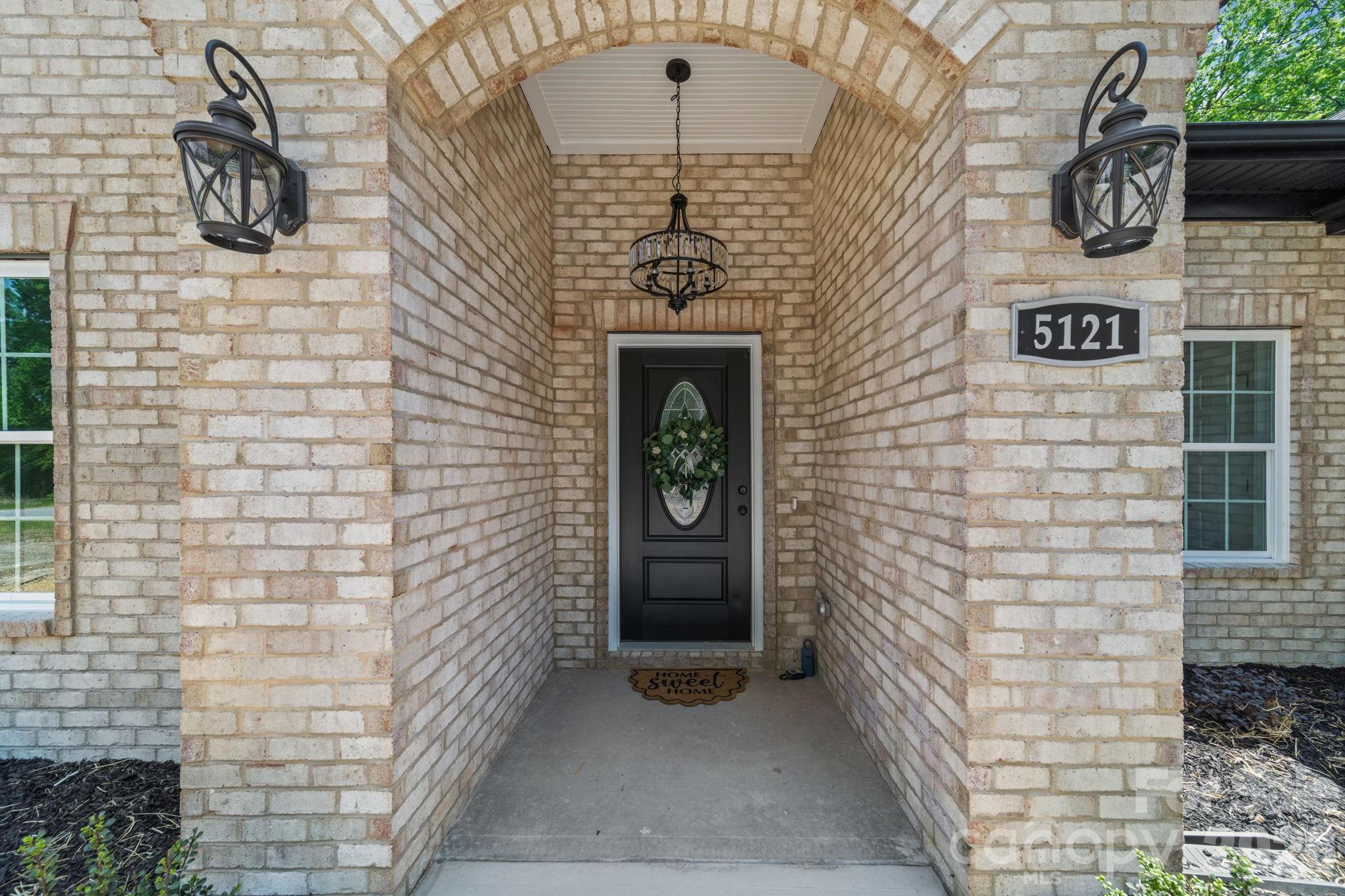 5121 Morningwood Drive Matthews NC 28105