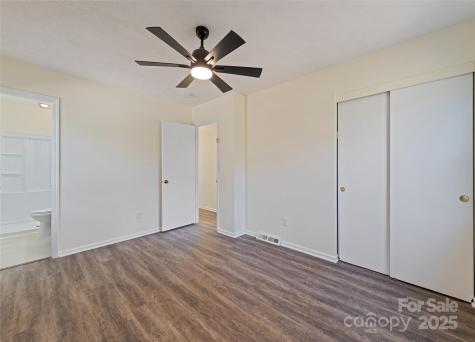 129 Willowbrook Road Hendersonville NC 28792