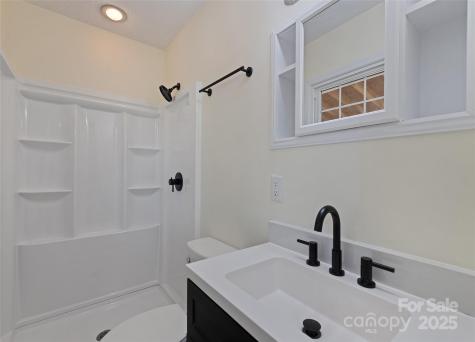 129 Willowbrook Road Hendersonville NC 28792